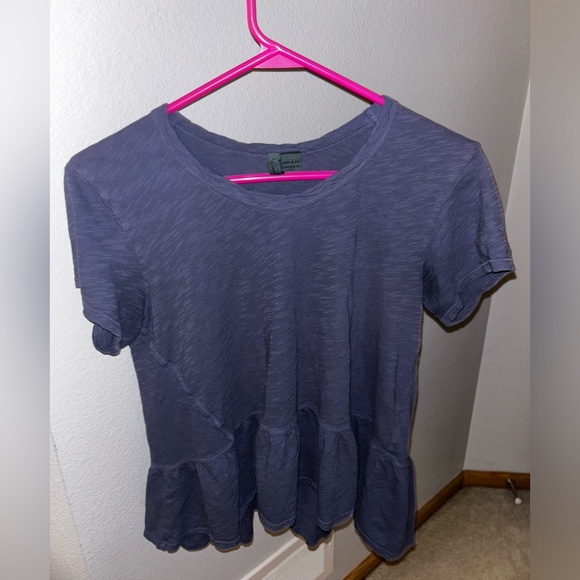 ANTHROPLOGIE // LEFT OF CENTER TOP - Picture 1 of 3
